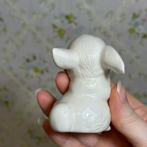 Adorable Vintage Bunny Rabbit Figurine - Picture 7 of 11